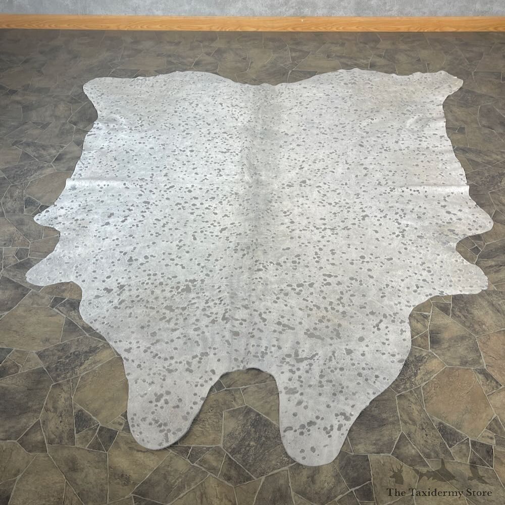 Silver Cowhide Skin For Sale #27872 @ The Taxidermy Store